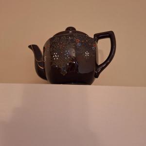 Photo of Black teapot