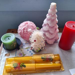Photo of 6 pc candle holidy décor lot