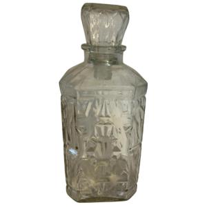 Photo of Collectible MONARCH WINE CO. MANISCHEWITZ Clear Glass 32 oz. Decanter Stamped In