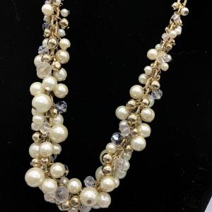 Photo of Beautiful Crystal And Faux Pearl Fashion Necklace