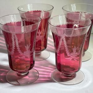 Photo of 4-Vintage/Antique Ruby Etched Glass Pedestal Glasses 4" Tall in VG Preowned Cond