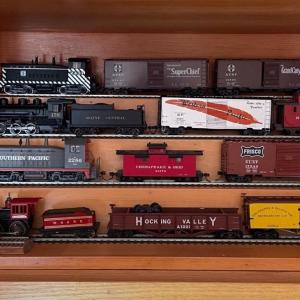 Photo of Lot of various train parts, models