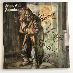 Photo of Jethro Tull Aqualung signed album 