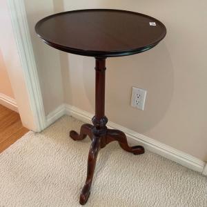 Photo of Small vintage side table