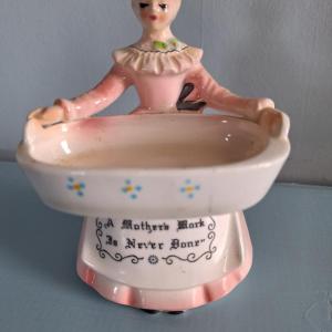 Photo of Porcelain Soap Dish
