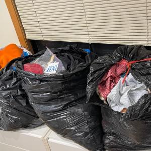 Photo of B24- Blankets and clothes (4bags)