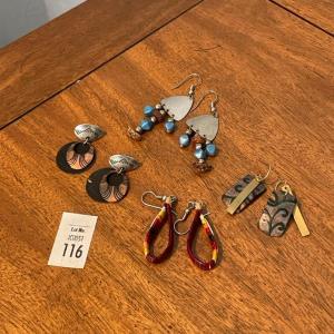 Photo of Jewelry - earrings