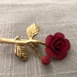 Photo of Rose Pin