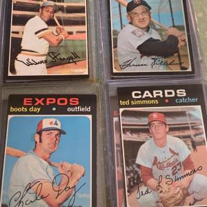 Photo of 1971 Topps Baseball Cards - 320 In Binder