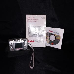 Photo of KODAK EASY SHARE DIGITAL CAMERA WITH MANUAL AND INSTALL CD