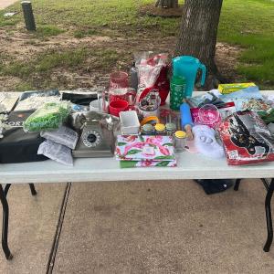 Photo of Garage Sale! DJI drone, decor, and more!