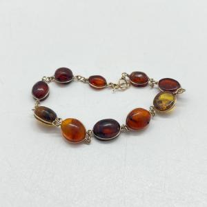 Photo of LOT 157: Vintage Amber Bracelet