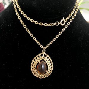 Photo of Vintage Sarah Coventry necklace