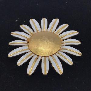 Photo of Avon flower pin