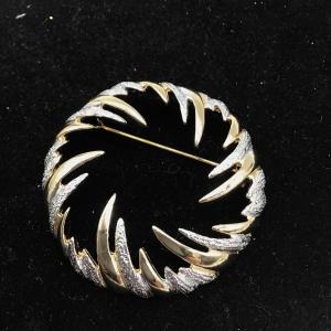 Photo of Signed Sarah Coventry Vintage 1973 "Fire 'N Ice" Silver Gold Tone Brooch 2"