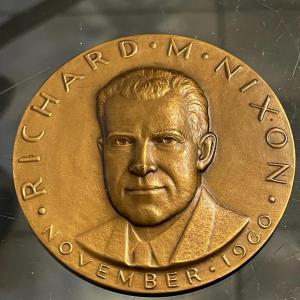 Photo of 1960 Richard Nixon Campaign Bronze Medal- Medallic Art Co NY in VG Preowned Cond