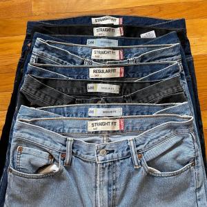 Photo of LOT 99U: Large Collection Of Men’s Jeans - Levi’s, Lee & More (20 Pairs)