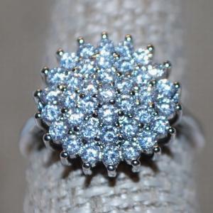 Photo of Size 7¼ Bursting Sunflower Style Shimmer Ring on a Silver Tone Band (4.0g)