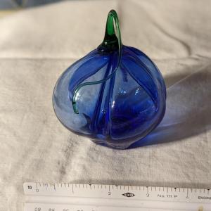 Photo of Dan Elder Vintage Blue 4-Lobe Blue Blown Glass Bell Pepper with Green Stem