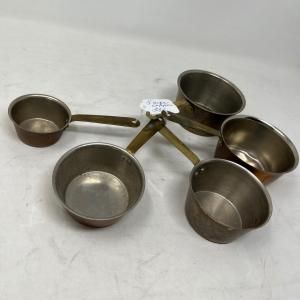 Photo of Set of measuring cups