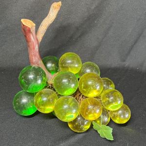 Photo of Awesome lucite grapes