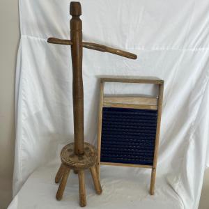 Photo of Wooden Wash Dolly & Washboard (L-MG)