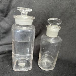 Photo of Apothicary jars
