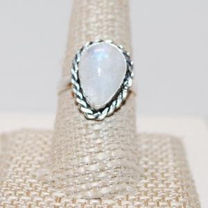Photo of Size 9¼ Teardrop Shaped Gray Moonstone Style Ring (5.2g)