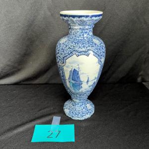 Photo of Gorgeous Delft Vase