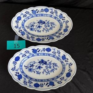 Photo of 2 Blue Onion Platters