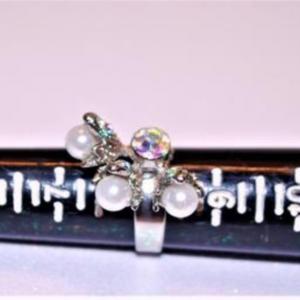 Photo of Three Pearls and a Rhinestone Flower Style Silver Tone Ring Setting (5.9g) Size: