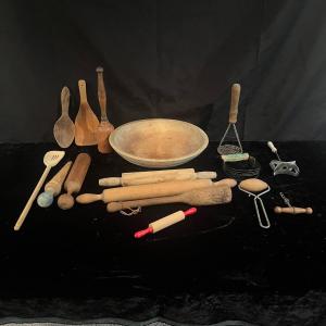 Photo of Old Fashioned Wooden Kitchen Utensils (BS-MG)