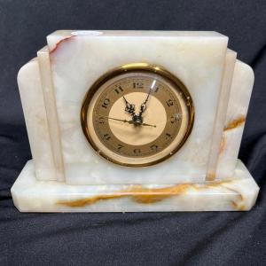 Photo of Marble electric mantle clock