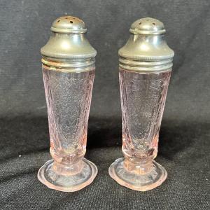 Photo of Royal Lace Pink shakers