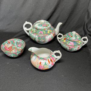 Photo of Japanese Tea set