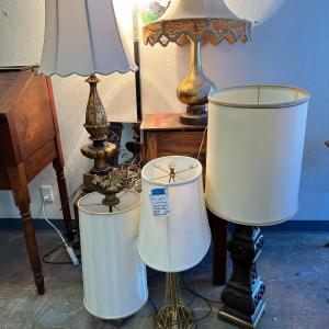 Photo of 1 swag lamps, 4 table lamps, Street light floor lamp