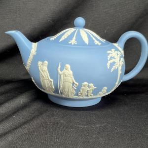 Photo of Wedgwood Jasperware tea pot