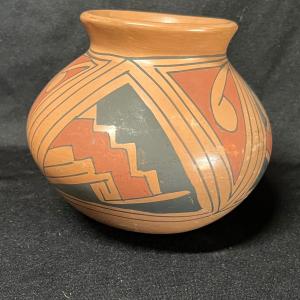 Photo of Native American Art pottery vase/ bowl
