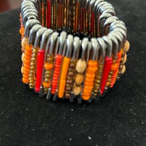 Photo of Safety pin beaded bracelet