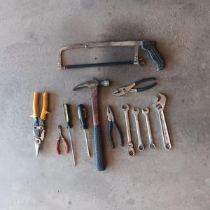 Photo of A GOOD VARIETY OF HAND TOOLS