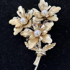 Photo of Flower Bouquet Brooch... Pale Goldtone Metal... White Faux Pearl