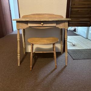 Photo of WOOD TABLE/DESK AND CHAIR