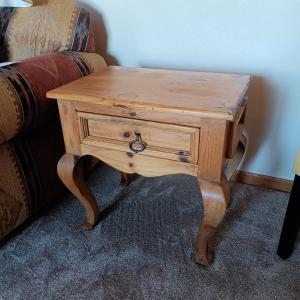 Photo of RUSTIC STYLE END TABLE WITH 1 DRAWER AND IRON PULLS PLUS A TABLE LAMP