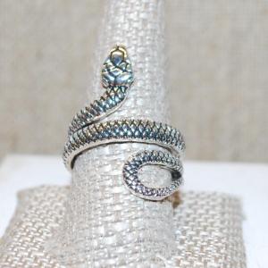 Photo of Size 11 Silver Tone Rattlesnake Ring with Pronounced Snake Scales (10.0g)