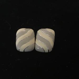 Photo of Gray and creme colored earrings clip on earrings Germany