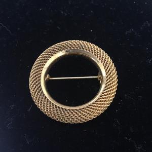 Photo of Goldtone METAL MESH BROOCH Vintage OVAL PIN Airy Costume Jewelry Frame