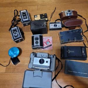 Photo of Big lot of vintage kodak cameras