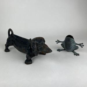Photo of 702 Dachshund Boot Scraper & Metal Frog Outdoors Decor