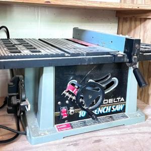 Photo of Delta 10" Bench Table Saw