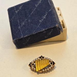 Photo of Yellow Gold Sigma Alpha Iota Badge -14k Pearl 1955 Sorority Music Fraternity Pin